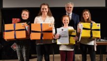 Glänzend gemacht – 4 Schülerinnen des Graf-Rasso-Gymnasiums gewinnen den Superpreis
