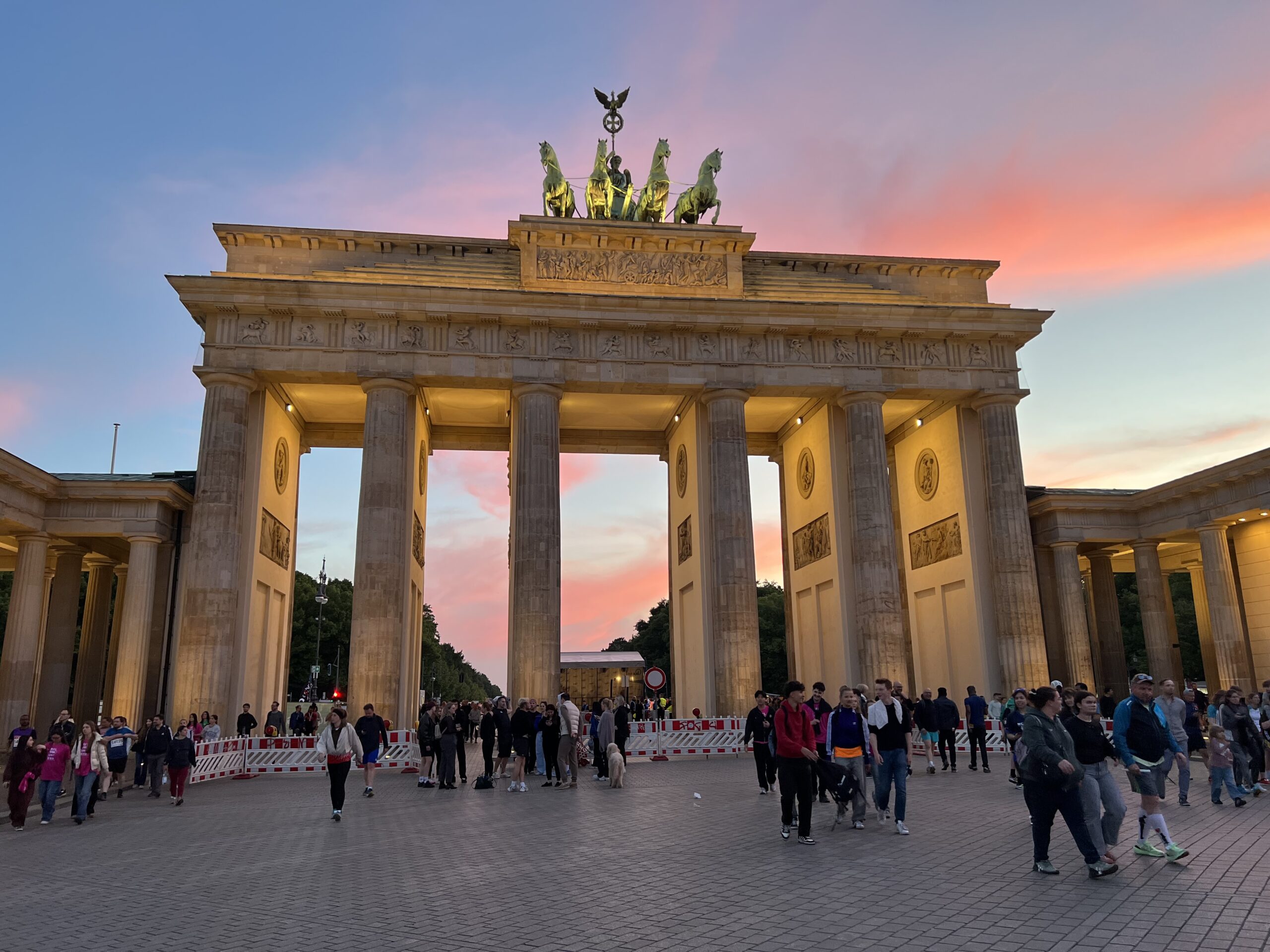 Auf Entdeckungstour durch die Hauptstadt – politische Bildungsfahrt der 11. Klassen nach Berlin